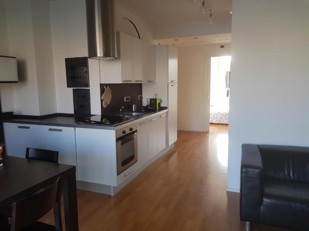 Filo D'Acqua Apartment Savona Bagian luar foto
